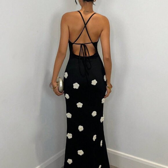 Black Sexy Women's Elegant Crochet 3d Floral Contrast Color Backless Dress - Picture 2 of 5